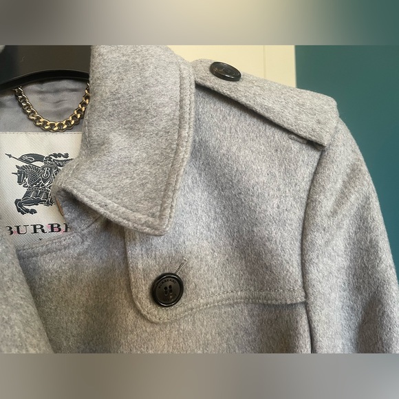 **BURBERRY** The Kensington Wool Coat ***Price Drop*** - Picture 4 of 7